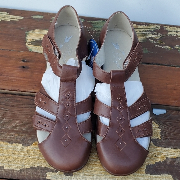 New Slip On Comfort Sandals Sz 9.5 - Picture 3 of 12